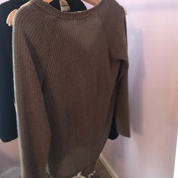 green tie up knit top - Picture 4 of 4